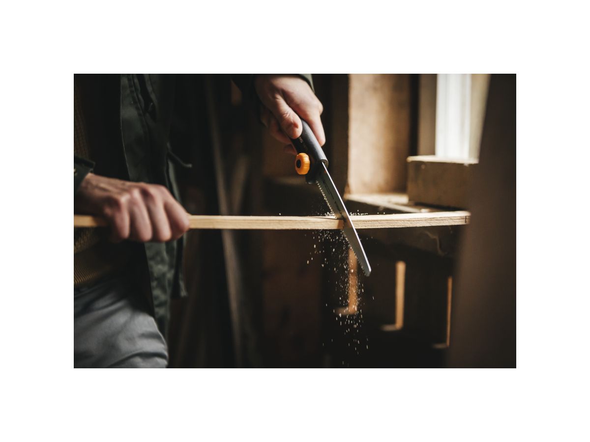 Пила строительная SW72 Xtract FISKARS