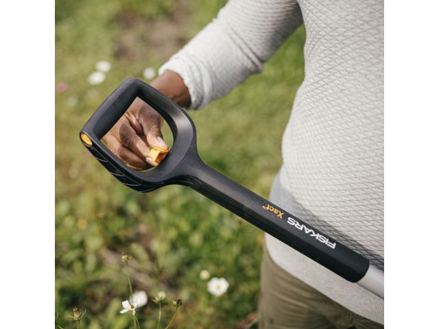 Вилы садовые телескопические SmartFit  FISKARS