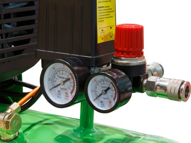 Компрессор ECO AE-501-3 коаксиальный (260 л/мин, 8 атм, коаксиальный, масляный, ресив. 50 л, 220 В, 1.80 кВт)