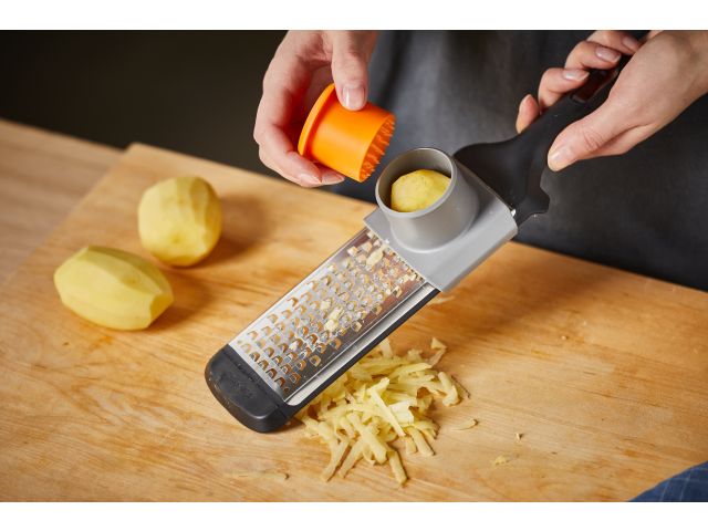Терка крупная Functional Form  Fiskars