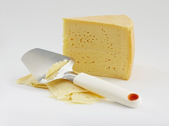 Нож для твёрдого сыра Functional Form  Fiskars