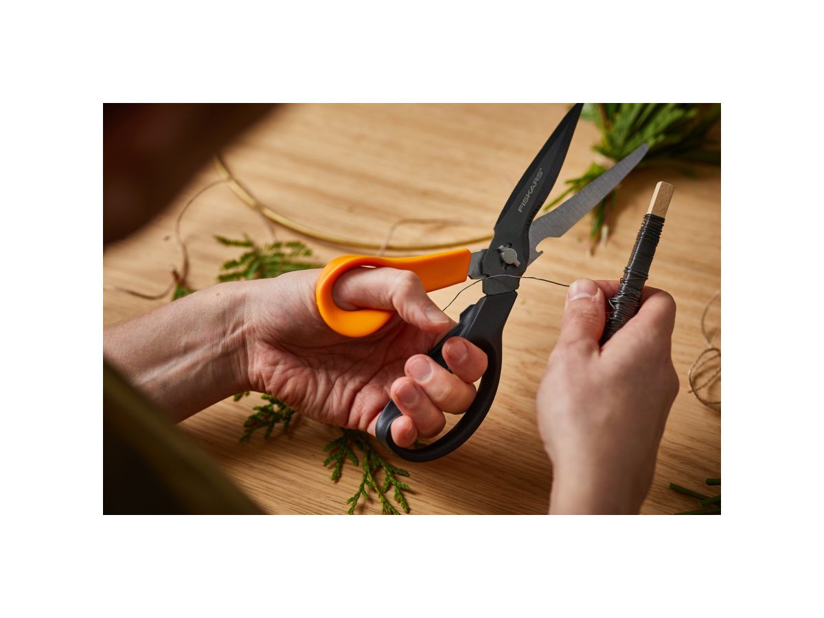 Ножницы многофункциональные Cuts+More Fiskars