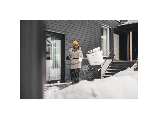 Лопата снеговая алюминиевая FISKARS (440x386)