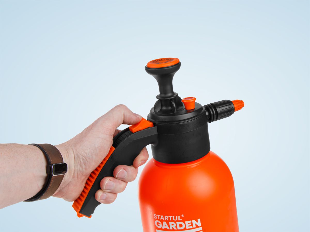 Опрыскиватель компрессионный 1,5л STARTUL GARDEN (ST6550-15)