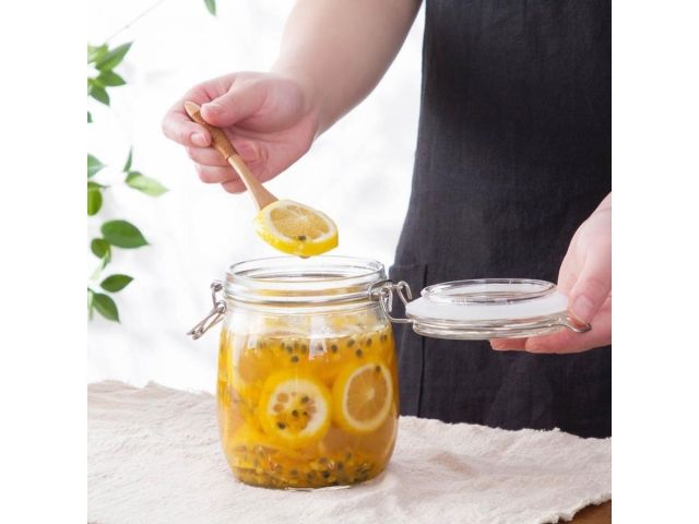 Банка для сыпучих продуктов стеклянная WECKER (Веккер) 750 мл, PERFECTO LINEA (Банка с бугельным замком 750 мл)