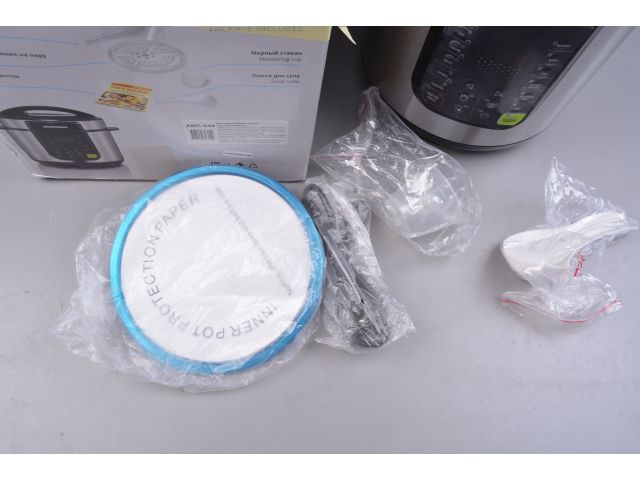 Мультиварка NORMANN AMC-644 уцененный (0004676144) (Скороварка-мультиварка; 1200 Вт; 6л; 12 программ; СМАРТШЕФ, покрытие DAIKIN)