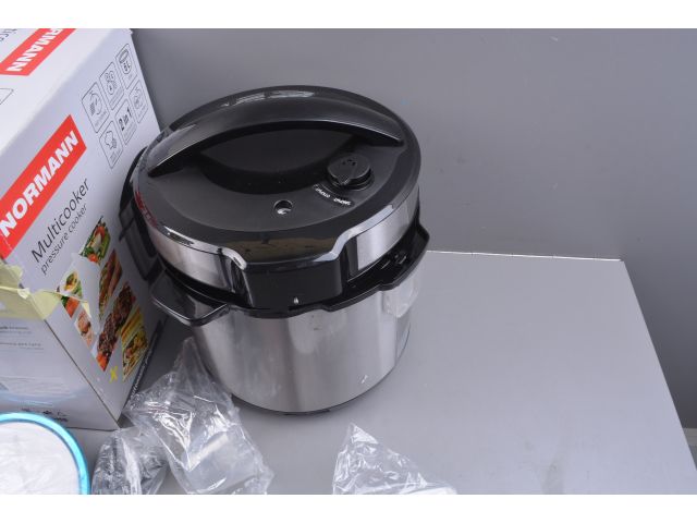 Мультиварка NORMANN AMC-644 уцененный (0004676144) (Скороварка-мультиварка; 1200 Вт; 6л; 12 программ; СМАРТШЕФ, покрытие DAIKIN)