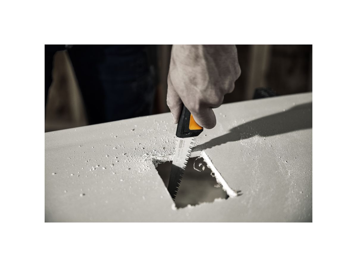 Пила зубчатая с ножнами PowerTooth 8 зубьев на дюйм FISKARS