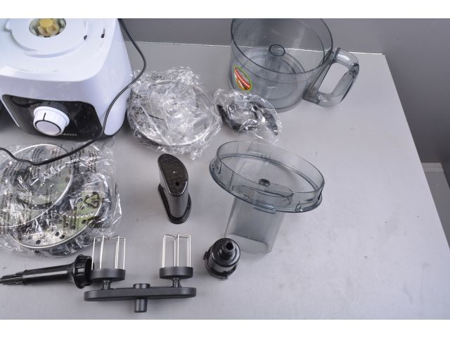 Кухонный комбайн  AFP-949 NORMANN уцененный (0566364420) (1000 Вт; регул.скор.; 9 функций; чаша чоп. 2 л; терка для драников)