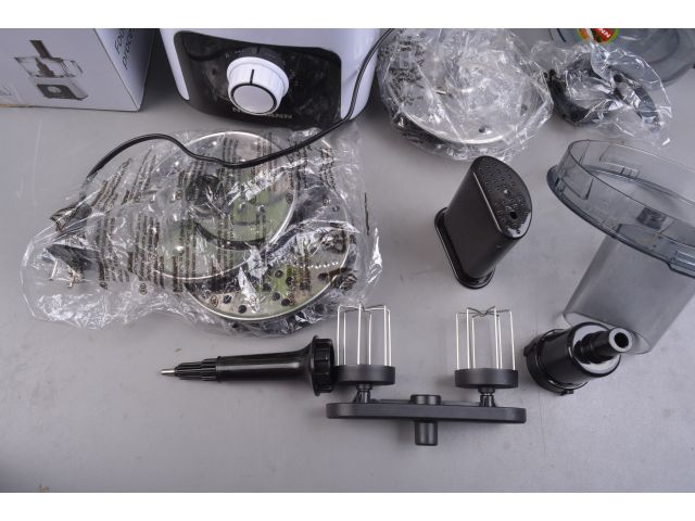 Кухонный комбайн  AFP-949 NORMANN уцененный (0566364420) (1000 Вт; регул.скор.; 9 функций; чаша чоп. 2 л; терка для драников)