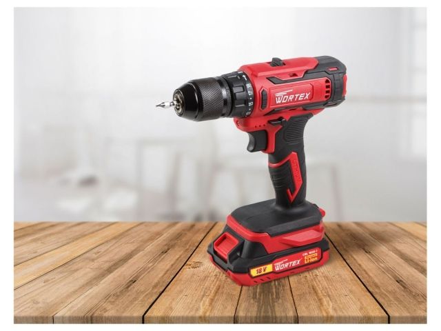 Аккум. дрель-шуруповерт WORTEX BD 1820-1 Li в чем. ALL1 XLT 18 В, 30 Н*м, 2х2 А*ч, БЗП(мет.) 13 мм (шурупы до 8 мм)