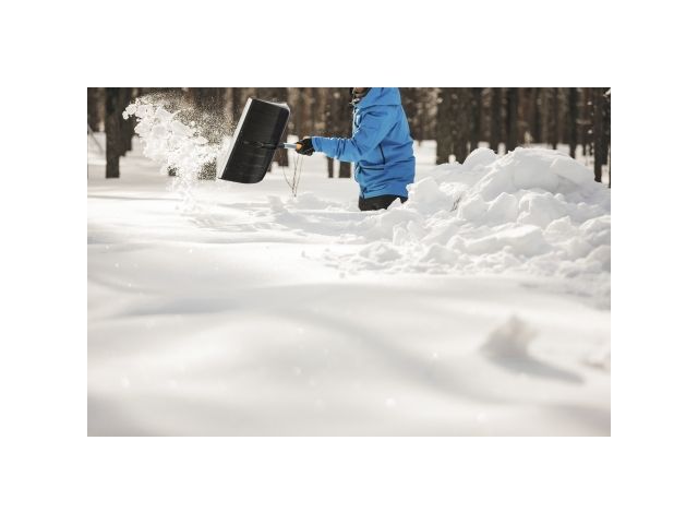 Лопата (скрепер) для уборки снега телескопическая X-series FISKARS (530х385)