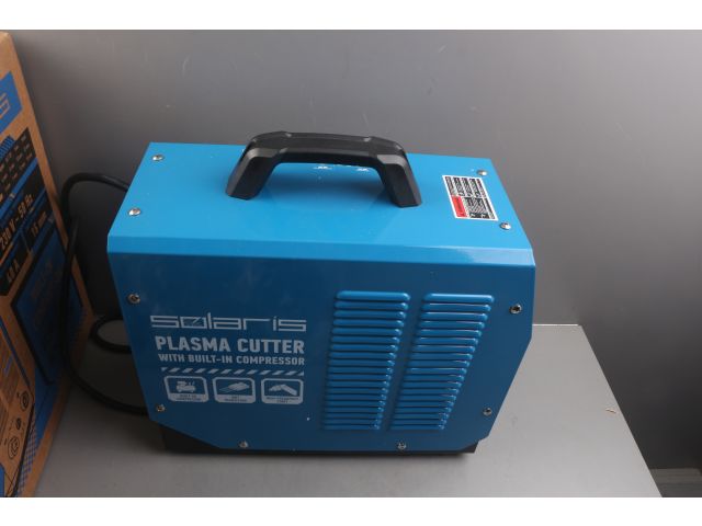 б/у Плазморез Solaris AirCut PC-400 уцененный (0009223500) (220 В; 15-40 А; Высоковольтный поджиг; встроен.компрессор; термозащита; плавный 
