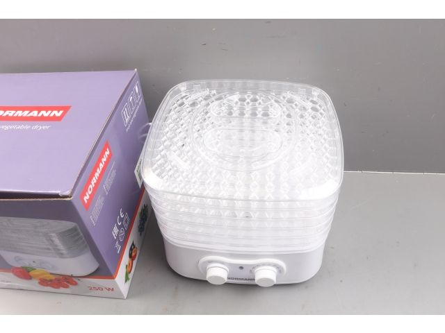 Сушилка для овощей и фруктов AFD-801 NORMANN уцененный (0051425000) (250 Вт; 5 лотков; регулировка температуры)