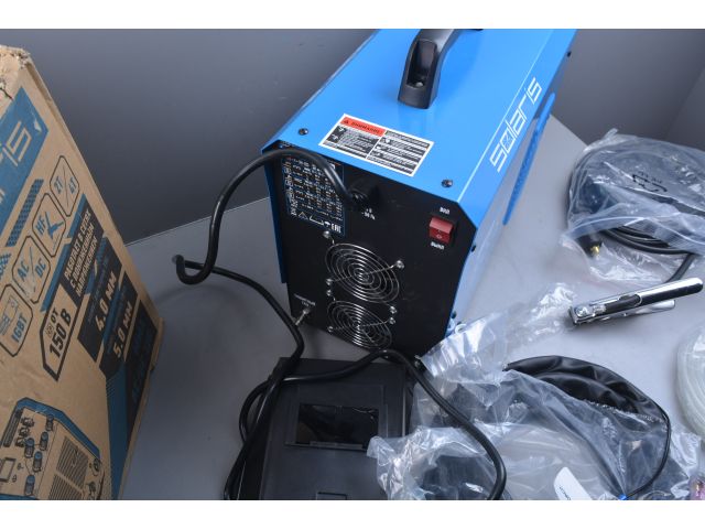 Инверторный аппарат аргонодуговой сварки SOLARIS TIG-220 AC/DC уцененный (0057103596) (AC/DC TIG; HF; MMA; 200 A; 150 В-240 В)