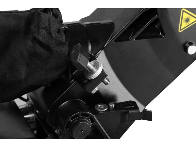 Торцовочная пила BULL CM 2502 в кор. 1800 Вт, 255 мм, глуб. до 89 мм, шир. до 310 мм, лазер, протяжк (Наклонный двигатель, диск 80T в компле