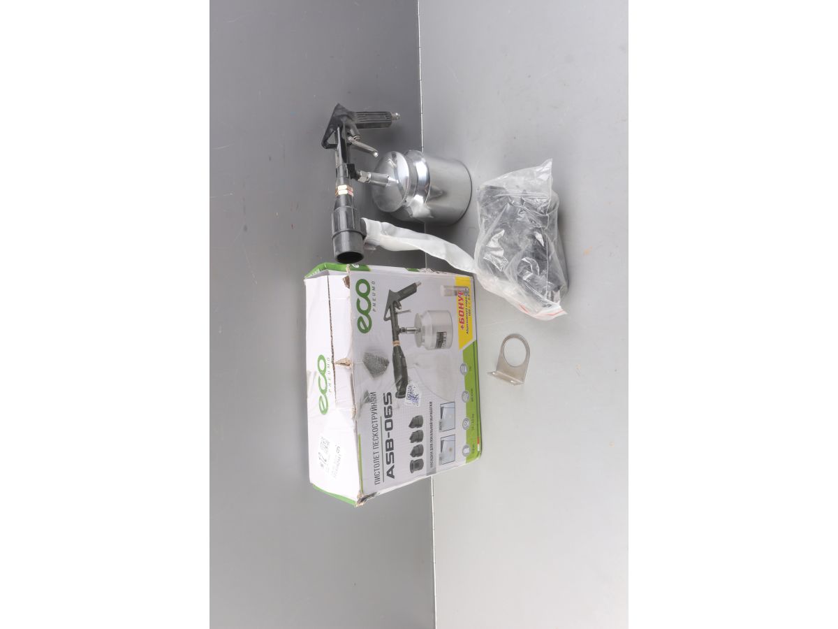 Пистолет пескоструйный с баком ASB-06S ECO уцененный (0595561848)