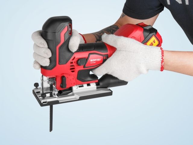Аккум. лобзик WORTEX CJS 1330 в кор. ALL1 XLT SOLO БЕСЩЁТ, 18В, 800 - 3800 ход/мин, пропил до 135 мм
