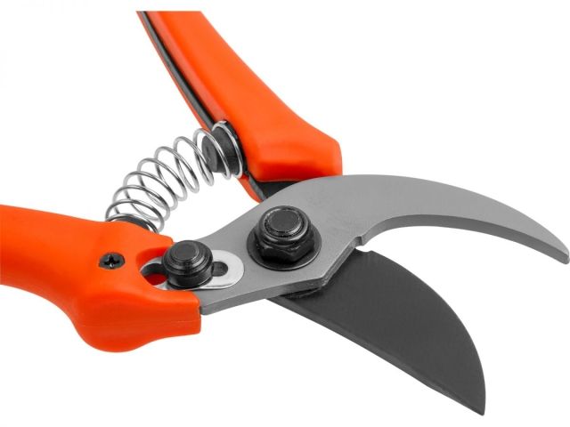 Секатор плоскостной 19см STARTUL GARDEN (ST6410-03)