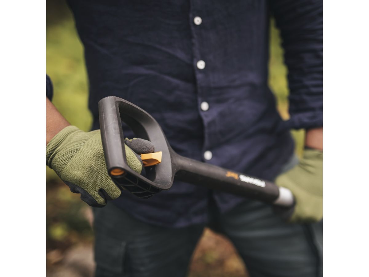 Лопата штыковая телескопическая прямая Xact FISKARS
