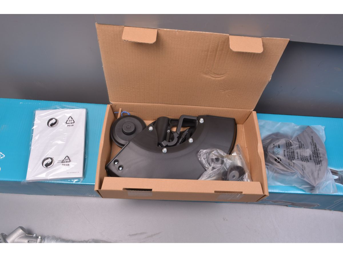 Триммер MAKITA UR 3502 уцененный (3349550925)