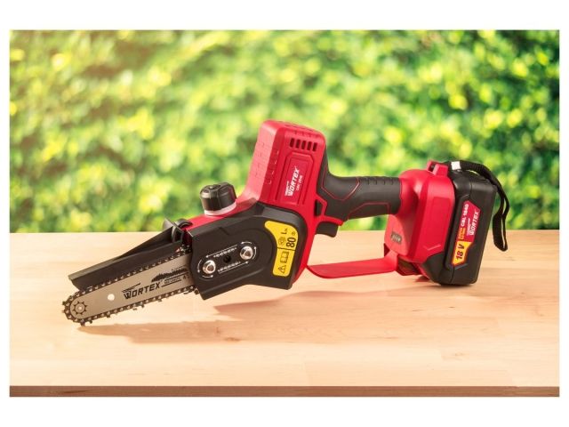 Аккум. мини-пила WORTEX CEC 2518 ALL1 XLT в кор. ALL1 XLT SOLO БЕСЩЕТ., 18 В, 10 см (шина 10 см (4"), 1/4", 3 мм)
