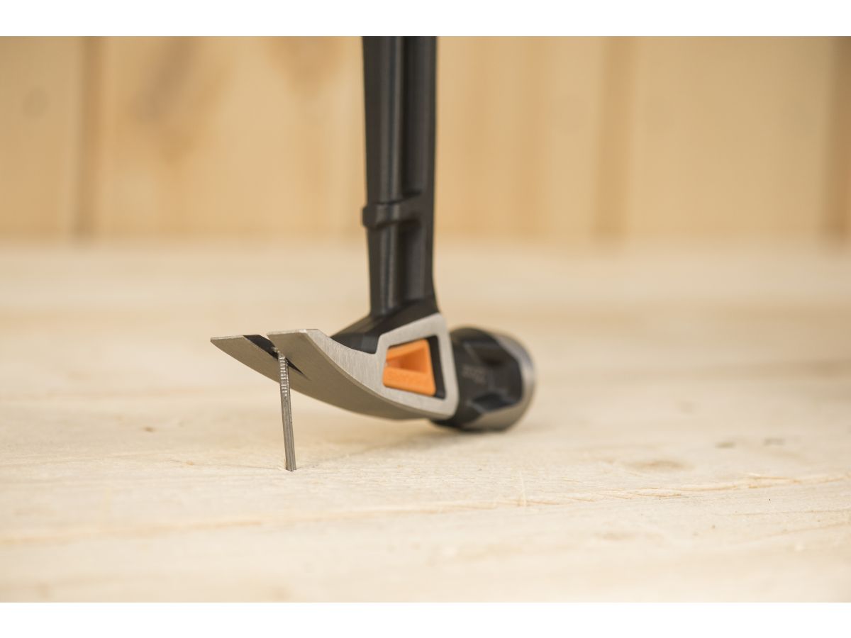 Молоток столярный L FISKARS