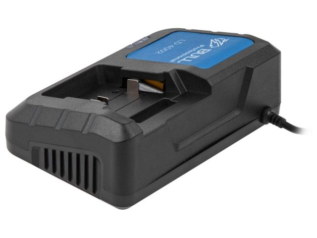 Зарядное устройство BULL LD 4002 1 слот, 4 А XLTpro (18.0 В, 4.0 А, быстрая зарядка)