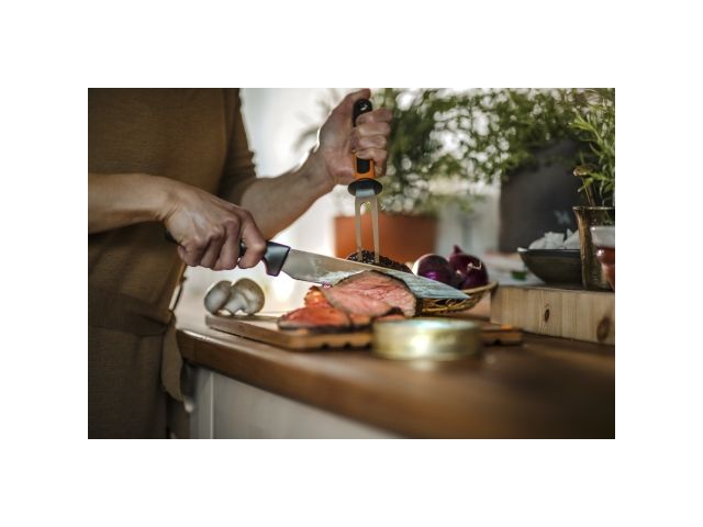 Нож для мяса 21 см Functional Form Fiskars