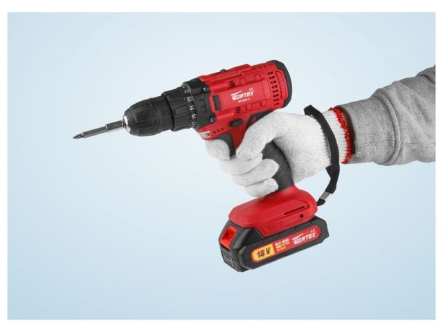 Аккум. дрель-шуруповерт WORTEX LX BD 1820 Li в чем. ALL1 XLT, 18 В, 30 Н*м, 2х2 А*ч, БЗП 10 мм (2 скорости)