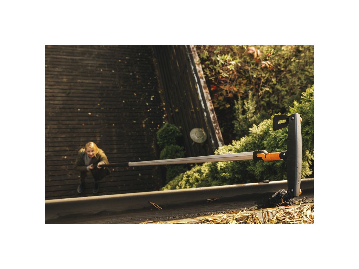 Насадка-очиститель для желобов QuikFit FISKARS
