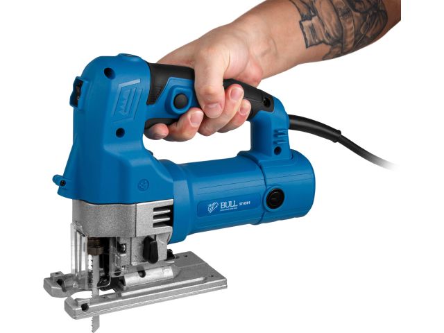 Лобзик электрический BULL ST 6501 в чем. 600 Вт, 500-3000 ход/мин, до 110 мм (Кабель 4 м, подсветка, литая алюминиевая платформа, быстрозажи