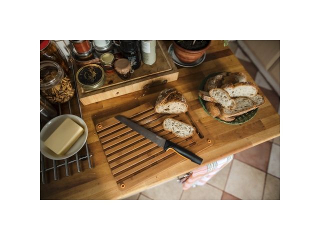 Нож для хлеба 21 см Functional Form Fiskars