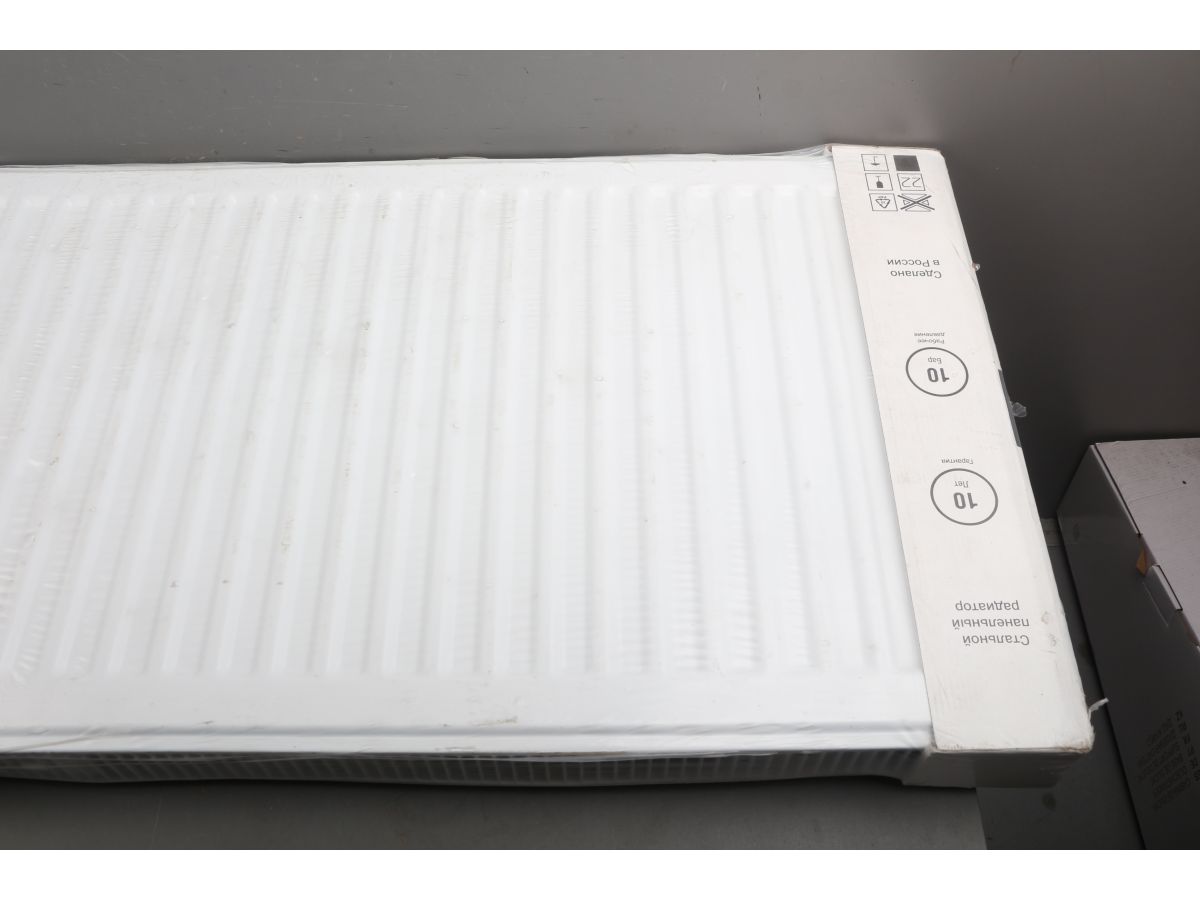 Радиатор панельный Royal Thermo COMPACT C11-500-1200 RAL9016 уцененный (0011438280)