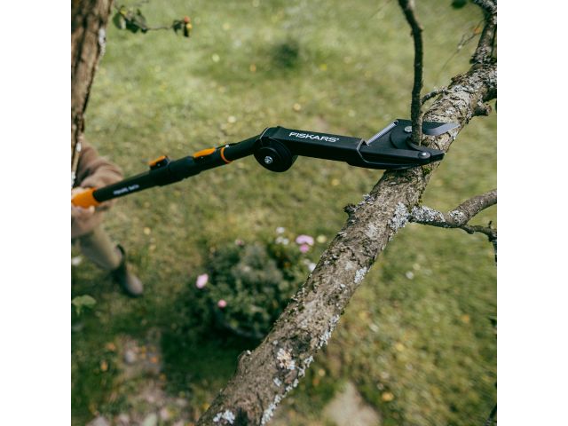 Черенок алюминиевый телескопический L 220-400см OneClick FISKARS