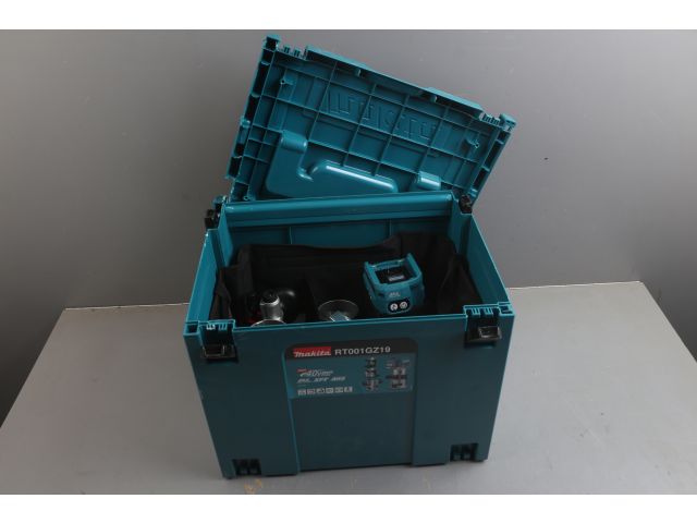 Аккум. фрезер кромочный MAKITA RT001GZ19 MAKPAC уцененный (0504512540) (40.0 В, БЕЗ АККУМУЛЯТОРА, цанга 8 мм, 31000 об/мин, регул. об.)