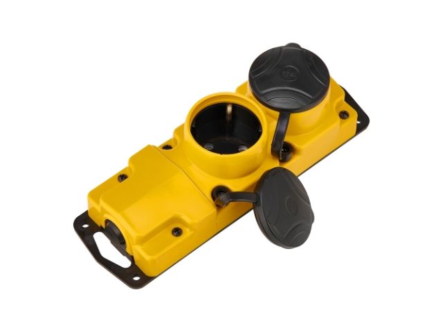 Розетка 2-ая переносная (с/з, 16А, 250В, брызг. защ.) желтый, Bylectrica