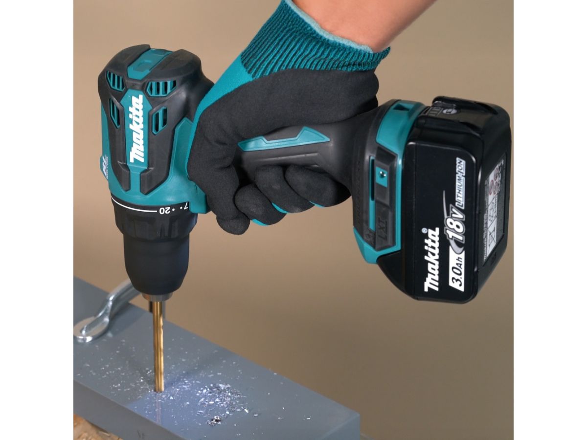 Аккум. дрель-шуруповерт MAKITA LXT DDF 490 SF1J Makpac2