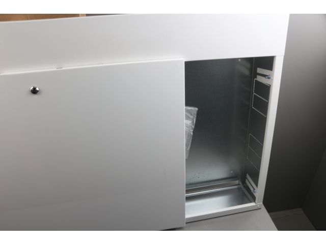 Шкаф коллекторный Wester ШРВ-3 (700х120-180х648-711) уцененный (0842070800)