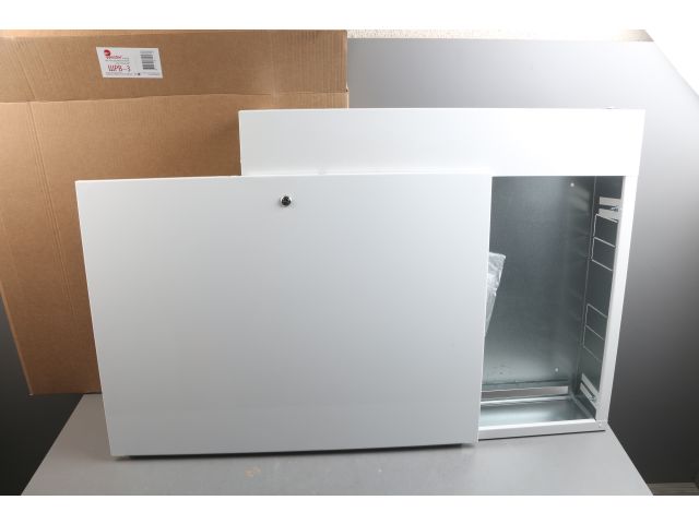 Шкаф коллекторный Wester ШРВ-3 (700х120-180х648-711) уцененный (0842070800)