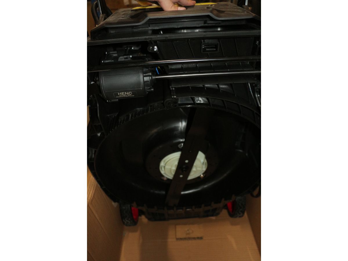 Газонокосилка аккум. WORTEX CLM 4536-4 в кор. XLT SET БЕСЩЁТ.ДВИГ., САМОХОД., 18В+18В, 2х4Ач акб у