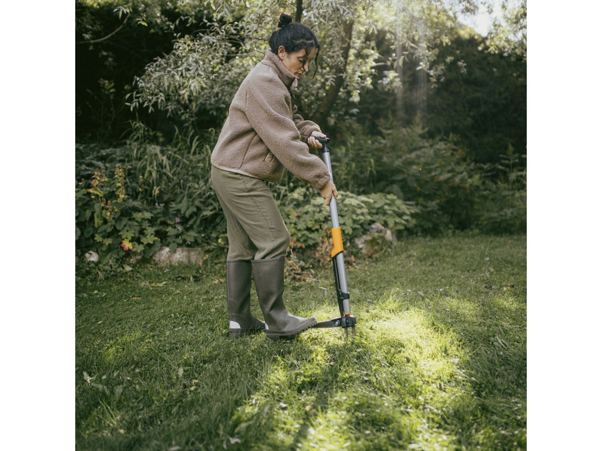 Корнеудалитель Ergonomic FISKARS