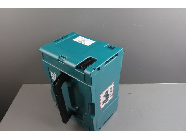Чемодан MAKITA MAKPAC 3 уцененный (4072984025) (Размеры: 396 x 296 x 210 мм, вес 2,5 кг)