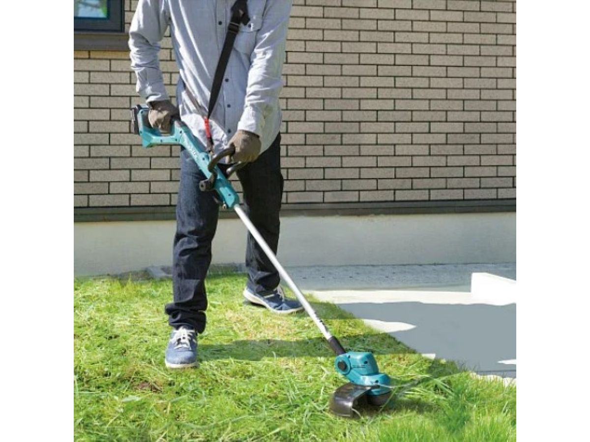 Триммер аккум. MAKITA LXT DUR193SF 1 акк., 3.0 А/ч, Li-Ion, ЗУ DC18SD в кор.