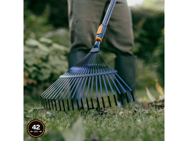 Грабли веерные мет. для листьев OneClick FISKARS