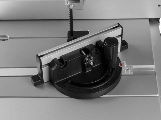 Ленточная пила WORTEX IBS 3585 в кор. 350 Вт, 80 мм, 900 м/мин (Асинхронный двигатель, регулировка наклона стола, расширитель)