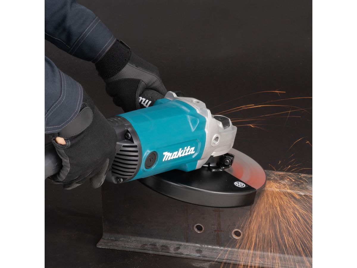 Двуручная углошлифмашина MAKITA GA9090N в кор.