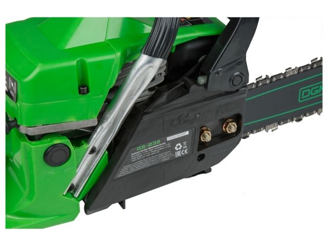 Бензопила DGM GS-232 шина 40 см (16"), 3/8", 1.3 мм, 57 зв. (2.30 кВт, 40см (16"), вес 5,5 кг)