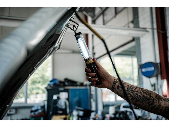 Фонарь-переноска аккумуляторный 520Лм, Brennenstuh WL 500 A (с магнитом, крючком, USB)