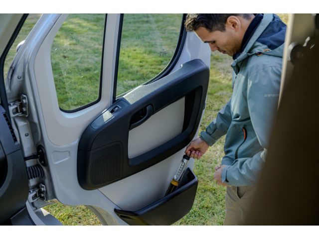 Фонарь-переноска аккумуляторный 520Лм, Brennenstuh WL 500 A (с магнитом, крючком, USB)